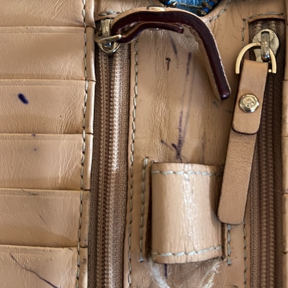 Kate spade large wallet. - Picture 5 of 7